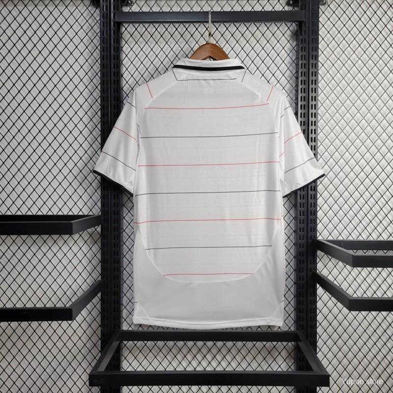 Manchester United Away 04/06