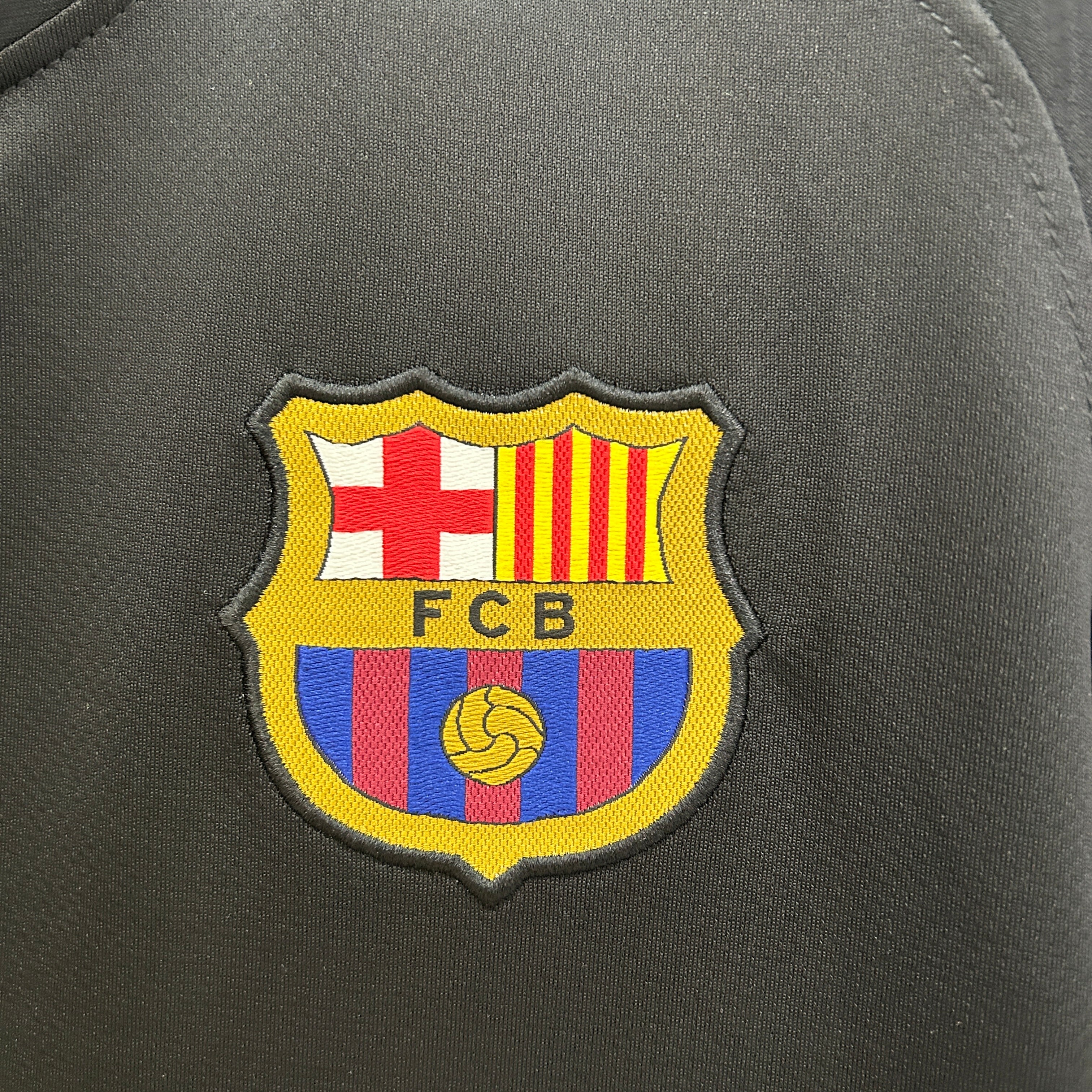 Barcelona 11/12 Away Long Sleeve